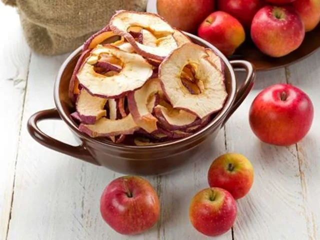 Health Benefits of Dried Apple Fruit